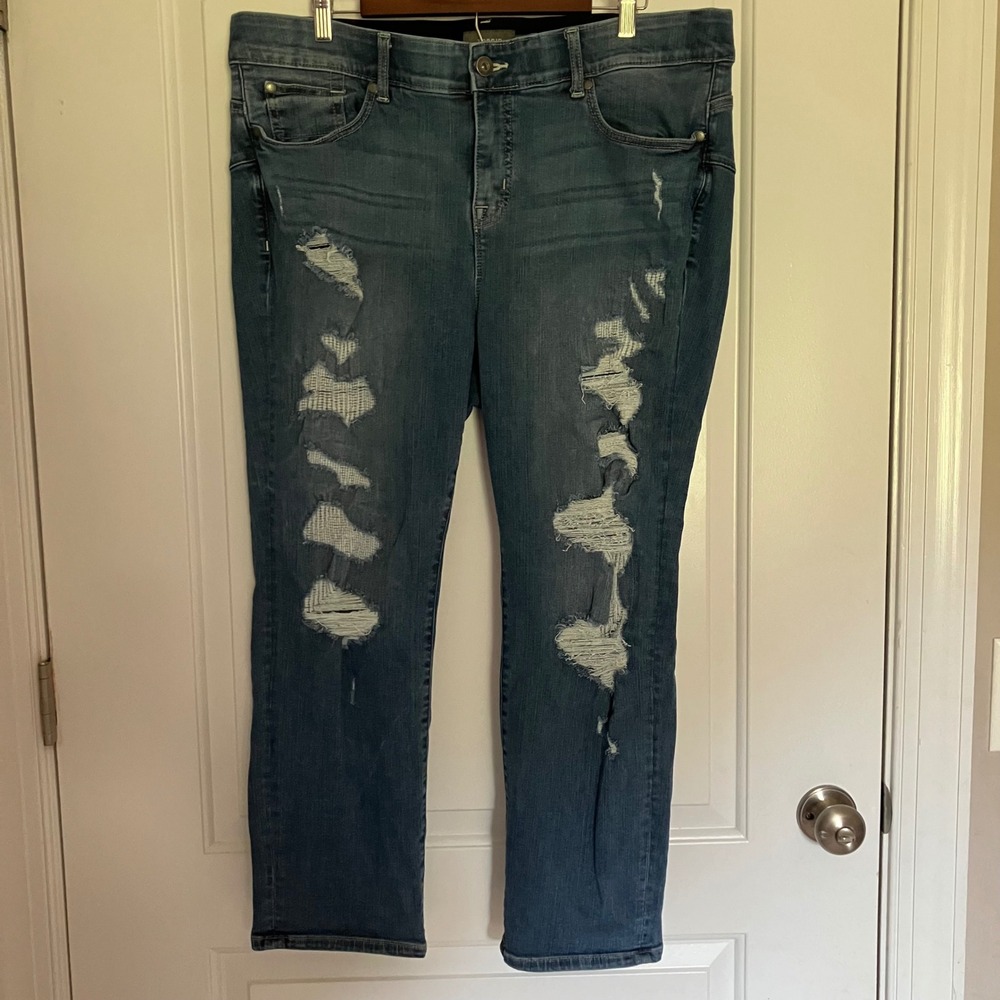 Torrid Sky High Skinny Jeans Medium Wash Distressed Destruction Denim Plus 20
